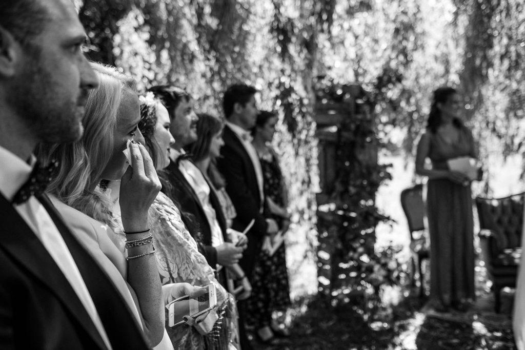 Gästeportrait einer freien Trauung auf dem Hofgut von Hünersdorff